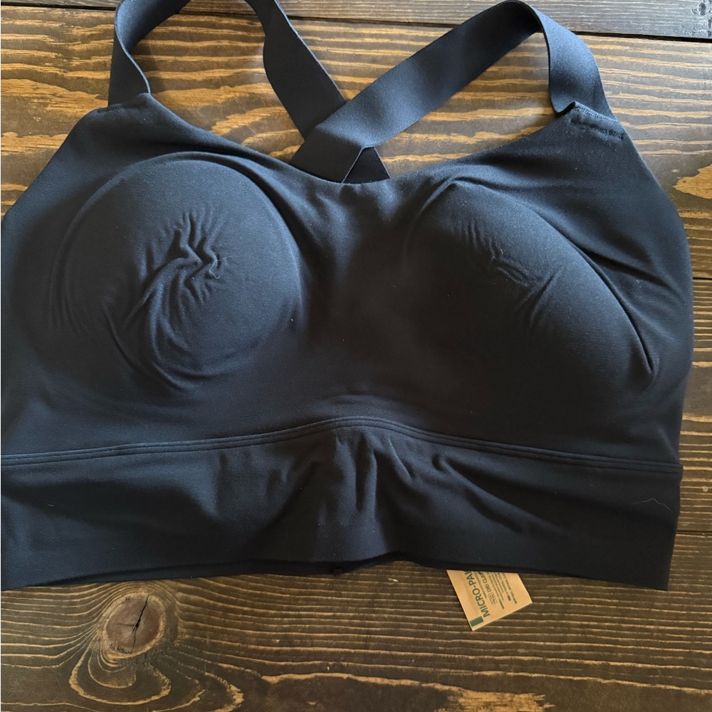 Black Seamless Supportive Bra with Wide Bands
